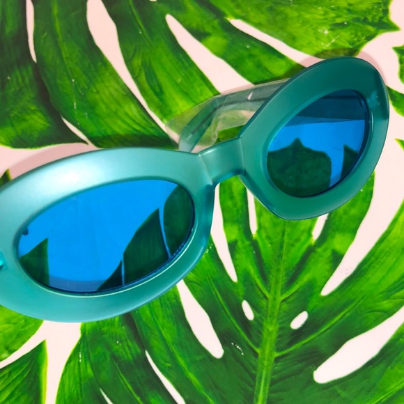 SOLD - Picture 2 of 7